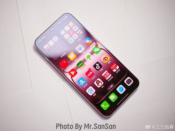 Названа дата презентации компактного флагмана OnePlus 13T