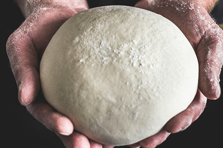 6 моделей техники, которая поможет качественно замесить тесто