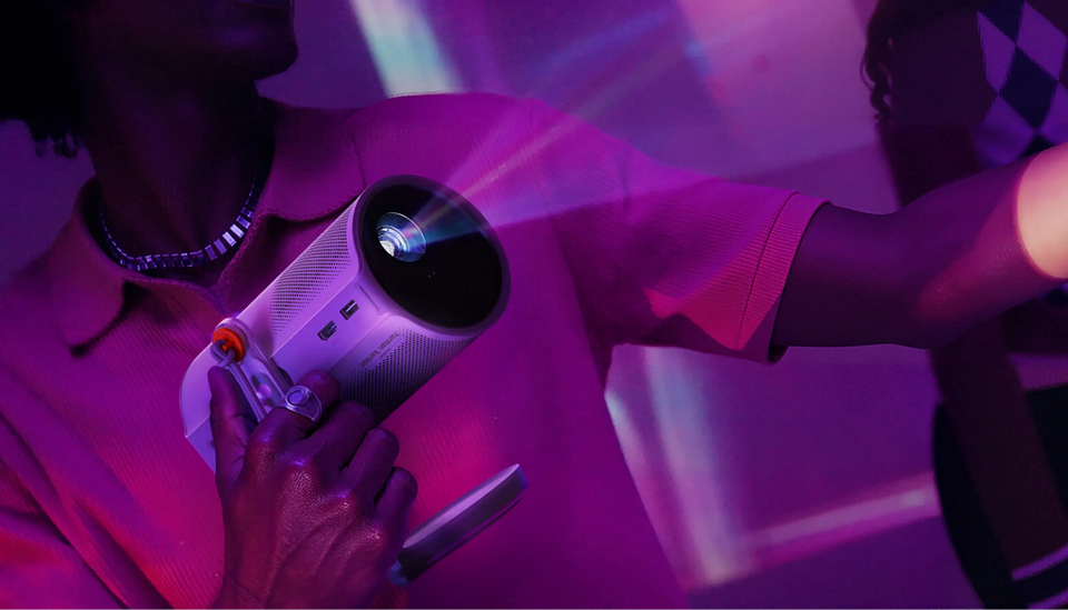 Представлены портативные проекторы Xgimi MoGo 4 и Xgimi MoGo 4 Laser с Google TV и креативными фильтрами Представлены портативные проекторы Xgimi MoGo 4 и Xgimi MoGo 4 Laser с Google TV и креативными фильтрами