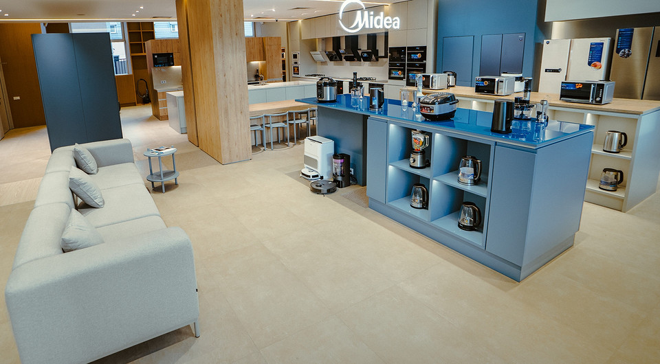 В Москве открылся эксклюзивный шоурум бытовой техники брендов Midea и Toshiba