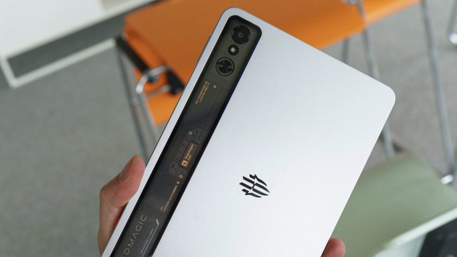 Суперпланшет RedMagic Astra протестировали в Geekbench, 3DMark и AnTuTu