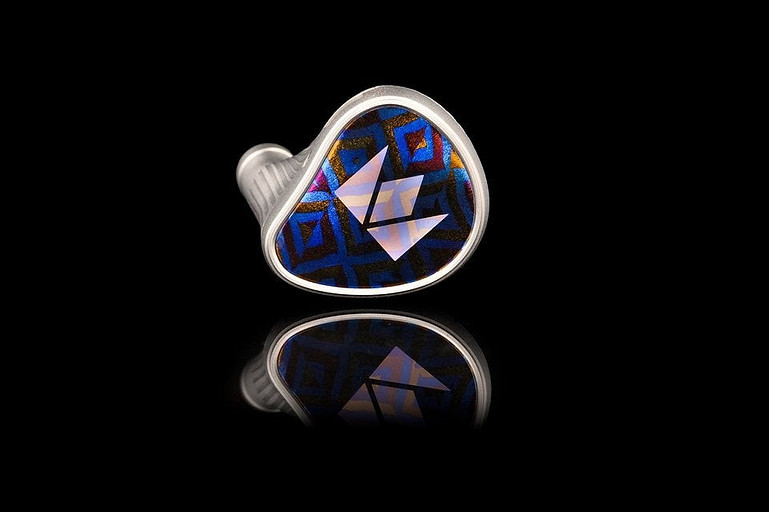 Наушники по цене автомобиля: вышли Noble Audio Kronos IEM с титановым корпусом и гибридной системой драйверов