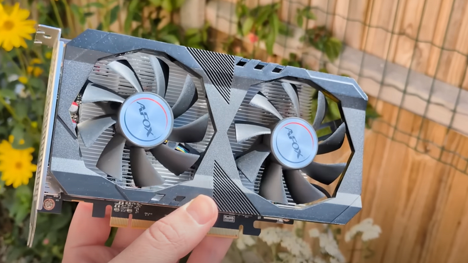 Одну из самых дешевых видеокарт 2022 года выпуска Radeon RX 6500 XT протестировали в ААА-хитах