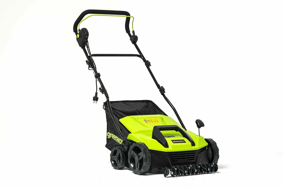 Аэратор-скарификатор для газона: зачем нужен и как выбрать