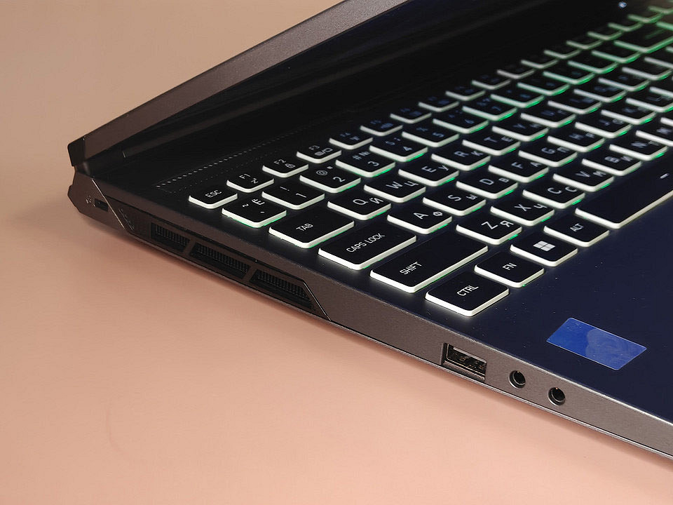 Зачем нужна клавиша Fn на ноутбуке: что она умеет и как ее отключить