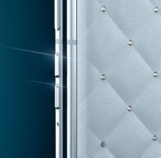 Motorola и Swarovski выпустили лимитированные наборы Brilliant