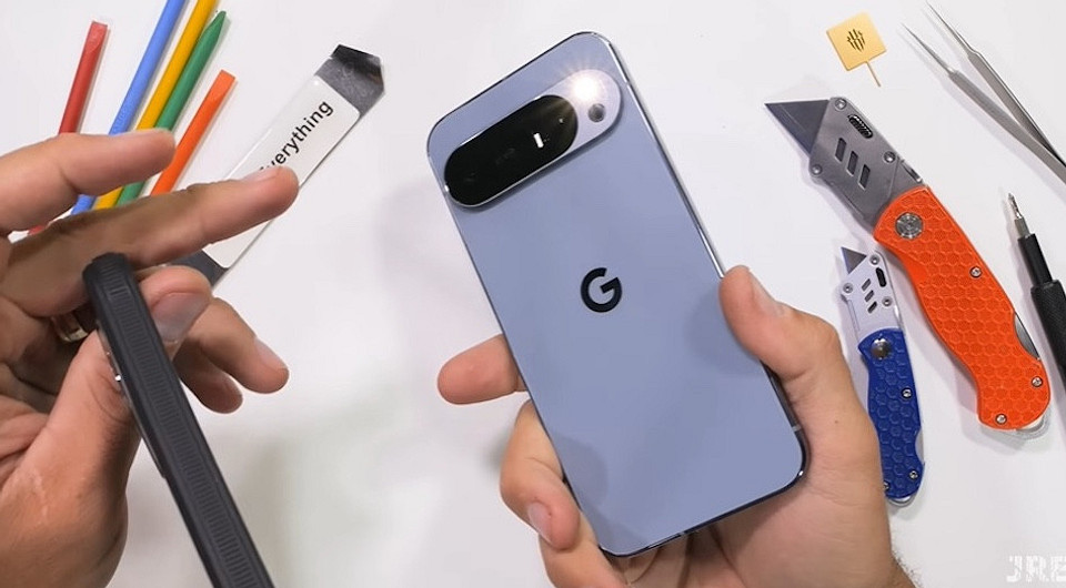 Блогер разобрал Pixel 10 Pro XL и сильно удивился изменениям в конструкции