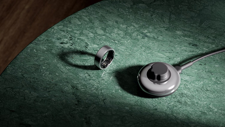 Сбер начинает продажи умного кольца с поддержкой ИИ GigaChat