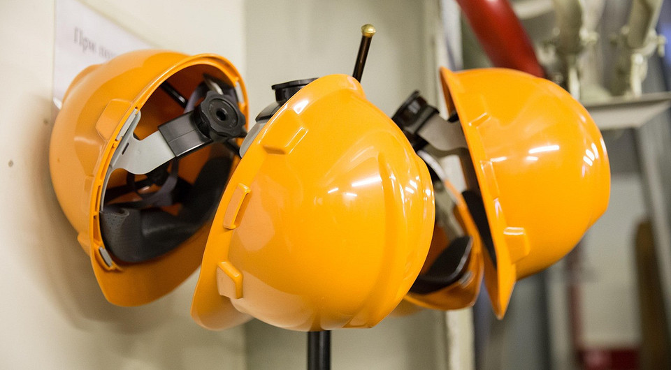 Шахтеры, строители и врачи: HONOR составил рейтинг самых сложных профессий