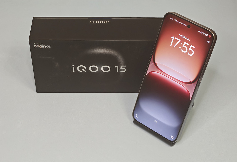 Обзор смартфона iQOO 15: топовый процессор и батарея 7000 мАч