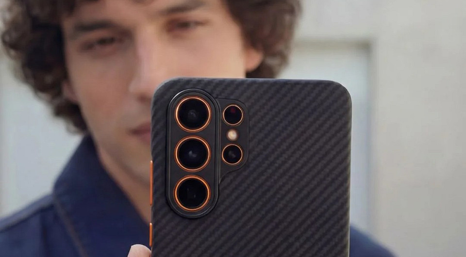 Оранжевый Samsung Galaxy S26 Ultra засветился на рекламных фотографиях чехлов