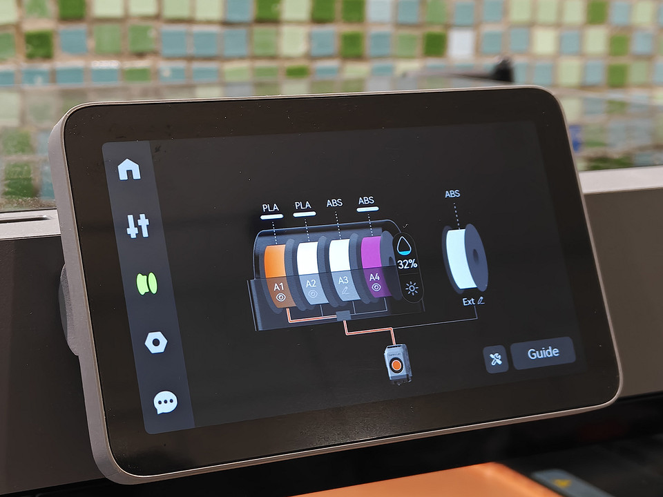 Обзор 3D-принтера Bambu Lab P2S Combo: продвинутая модель с простыми настройками