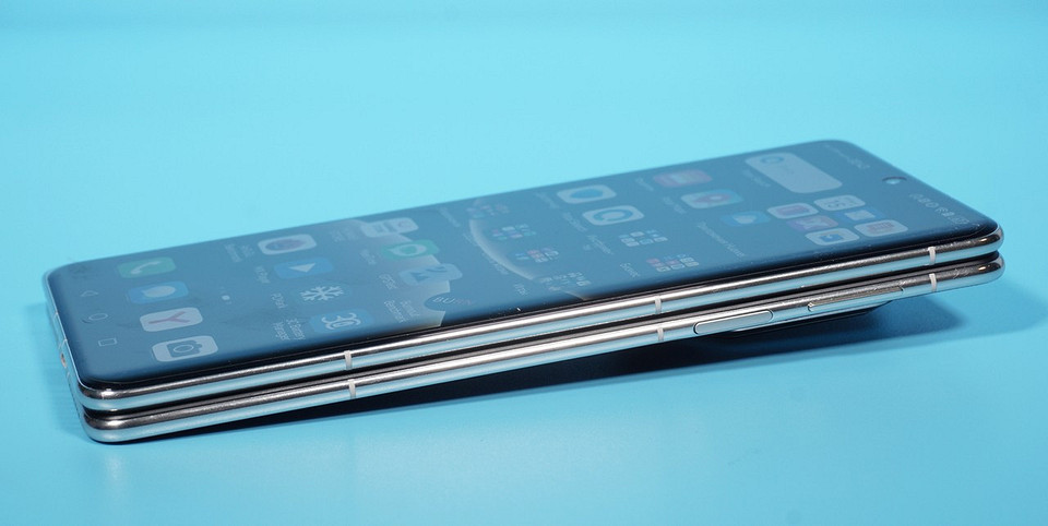 Обзор смартфона HUAWEI Mate X7: надежная «раскладушка» с флагманскими камерами