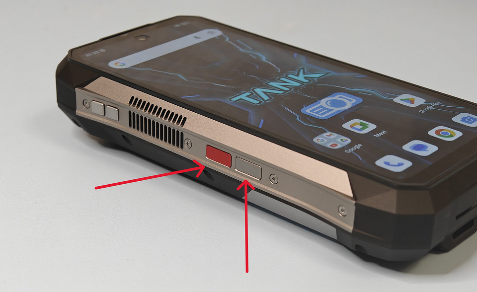 Обзор защищенного смартфона 8849 Tank X: крутой проектор и батарея 17600 мАч Обзор защищенного смартфона 8849 Tank X: крутой проектор и батарея 17600 мАч