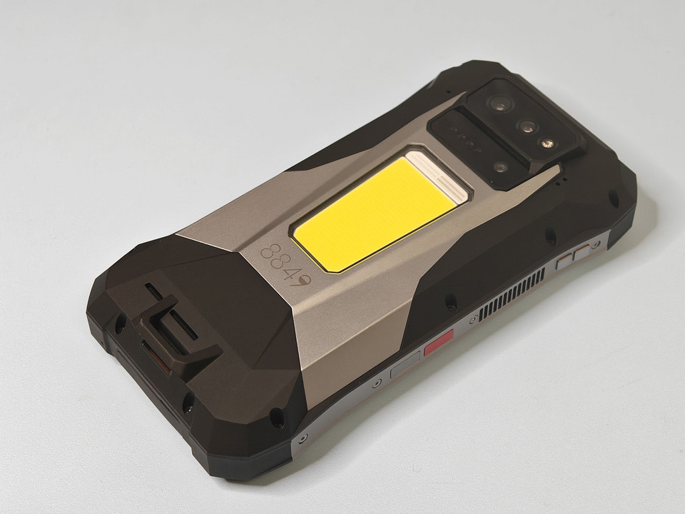 Обзор защищенного смартфона 8849 Tank X: крутой проектор и батарея 17600 мАч Обзор защищенного смартфона 8849 Tank X: крутой проектор и батарея 17600 мАч