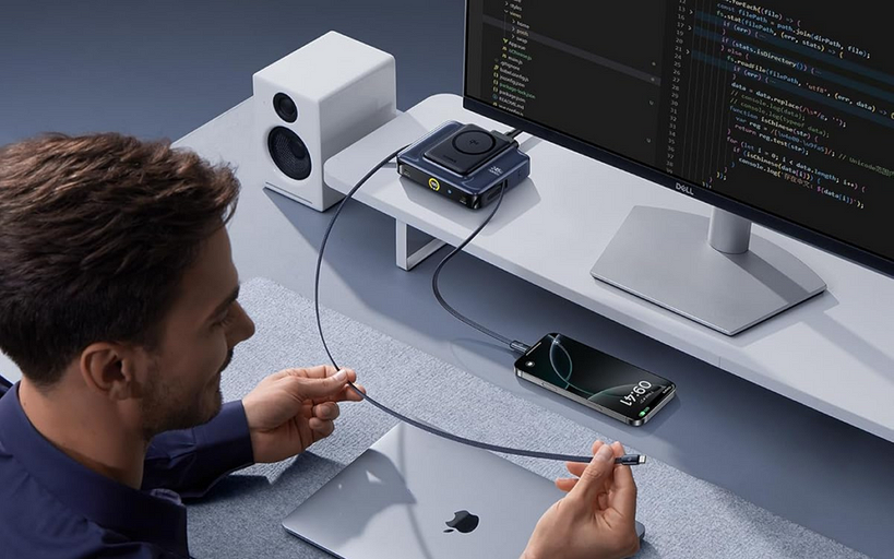 Мощнее некуда. Представлена Baseus Nomos NH21 — настольная зарядка 6-в-1 на 245 Вт с выдвижными кабелями и Qi2