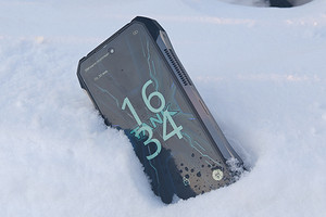 Обзор защищенного смартфона 8849 Tank X: крутой проектор и батарея 17600 мАч