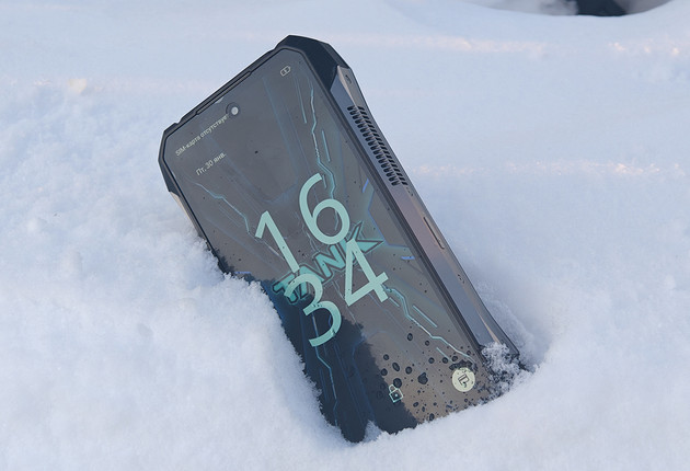 Обзор защищенного смартфона 8849 Tank X: крутой проектор и батарея 17600 мАч