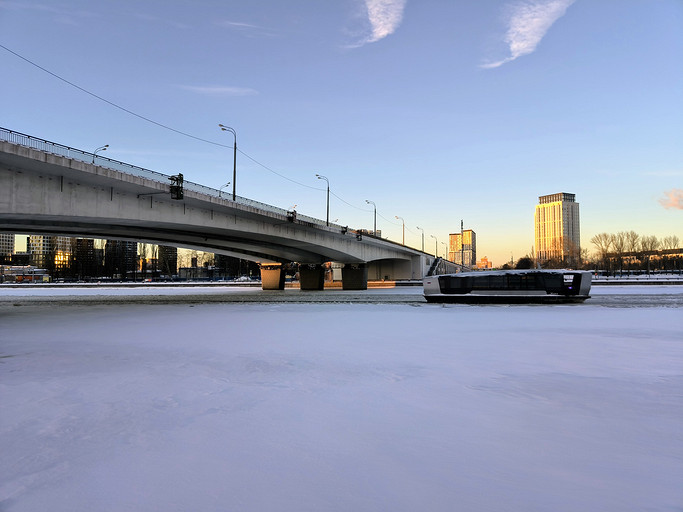 Обзор защищенного смартфона 8849 Tank X: крутой проектор и батарея 17600 мАч