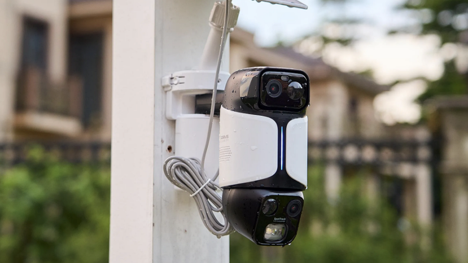 Эта камера Baseus U2 Pro не только следит за участком, но и подсвечивает незваных гостей