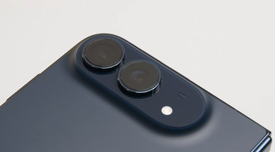 Эксперты iFixit разобрали iPhone Duo — починить его проще, чем любой другой складной смартфон