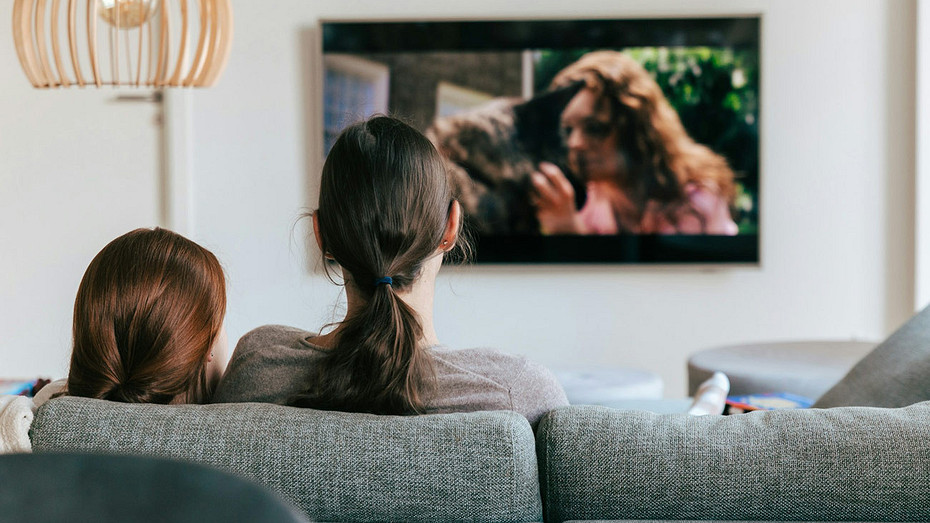 Какое расстояние должно быть до телевизора: основные правила, советы и рекомендации