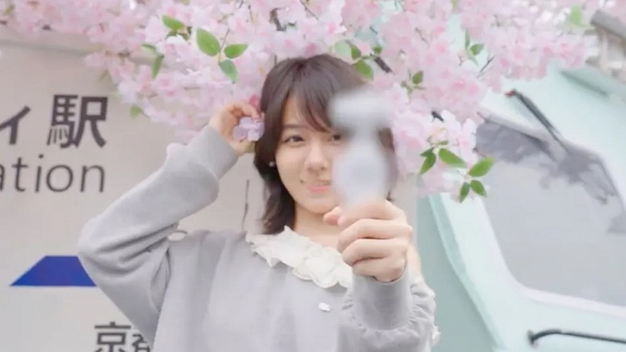 DJI Osmo Pocket 4 можно не ждать. Insta360 показала камеру для блогов с двумя объективами