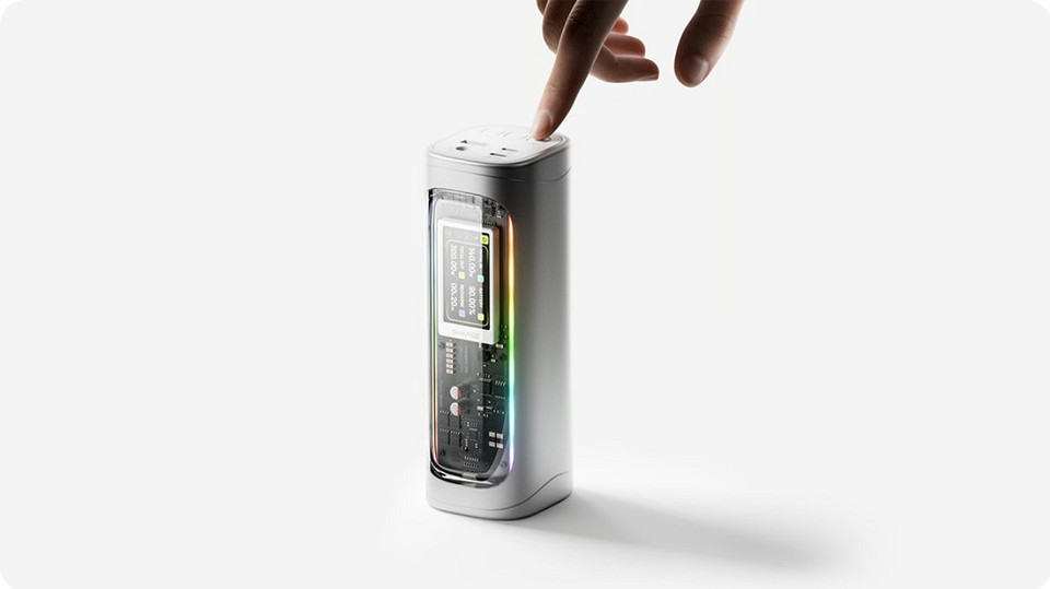 Представлен Shargeek 300 — прозрачный пауэрбанк на 24 000 мАч с мощностью 300 Вт