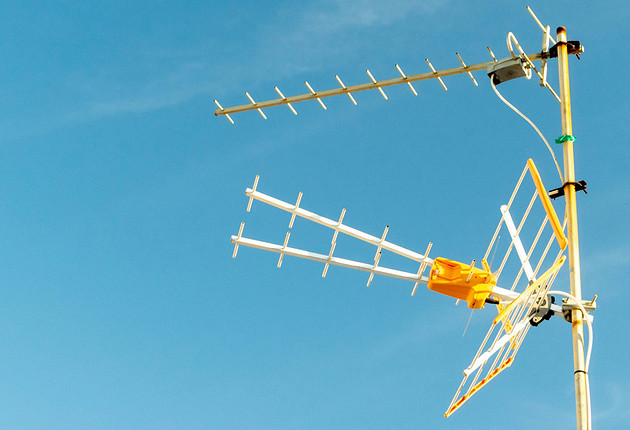 Нужна ли современному телевизору антенна?