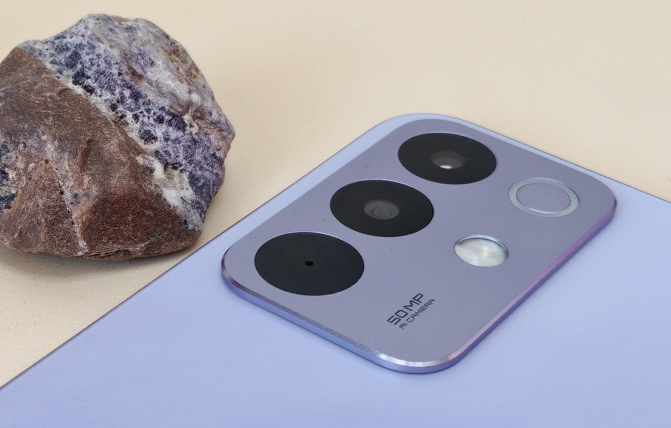 Обзор realme C85 Pro: «неубиваемый» смартфон с огромной батареей