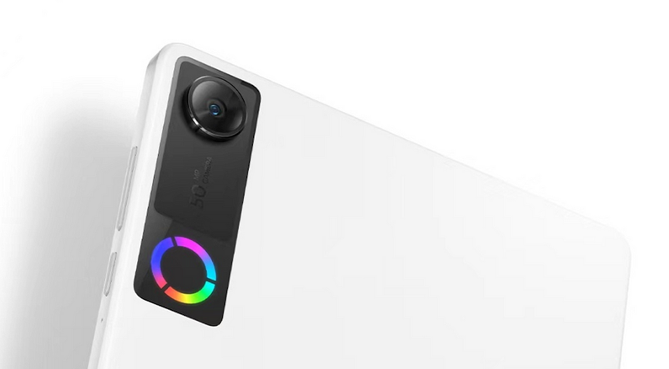 Новая имба для мобильных геймеров? Lenovo показала официальные постеры Legion Y700 (2026)