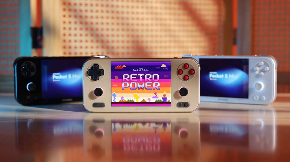 Представлена AYANEO Pocket S Mini — компактная ретро-портативка с отличным экраном и топовым чипом Snapdragon Представлена AYANEO Pocket S Mini — компактная ретро-портативка с отличным экраном и топовым чипом Snapdragon