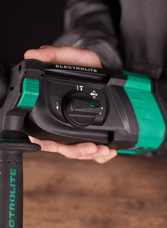 Сверление и сверление с ударом — это модели, которые в основном бурят отверстия, а долбить ими можно очень ограниченно.Сверление, сверление с ударом и долбление — самый универсальный вари...