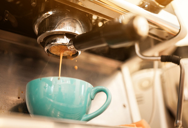 Первый запуск кофемашины: инструкции для разных моделей