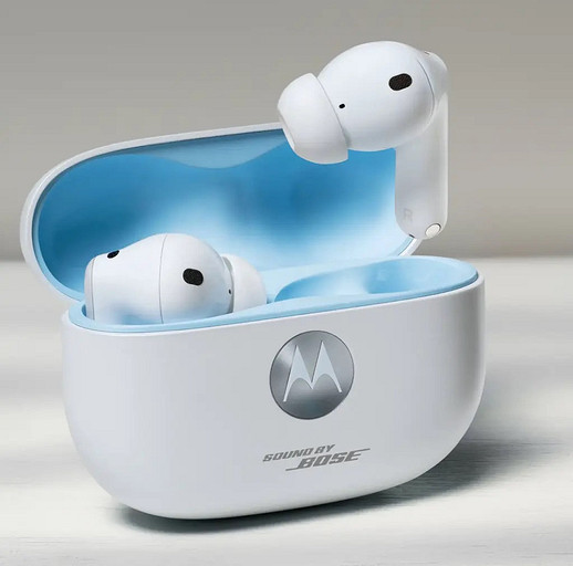 Это будет мощно: Moto Buds 2 Plus показали на рендерах с новым кейсом и звуком от Bose