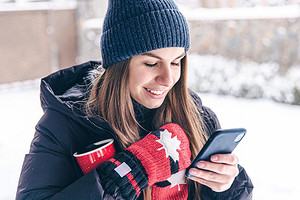 Телефон после мороза: почему он быстро разряжается и как это исправить