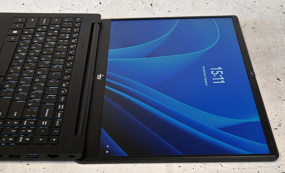 Обзор ноутбука iRU Strato 15ALID5: достойное «железо» за адекватную цену