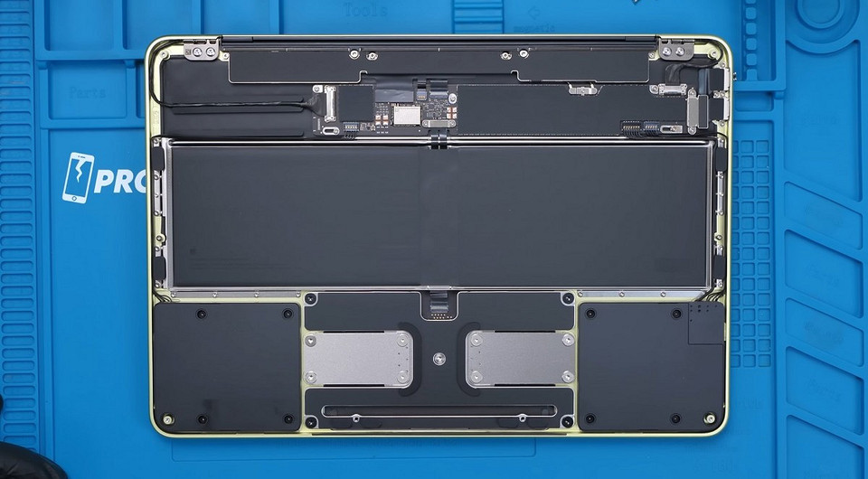 MacBook Neo приятно удивил ремонтопригодностью. Новый ноутбук Apple легко разбирается и чинится