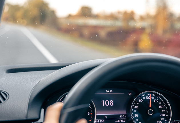 Скорость под контролем: топ-10 радар-детекторов для города и трассы