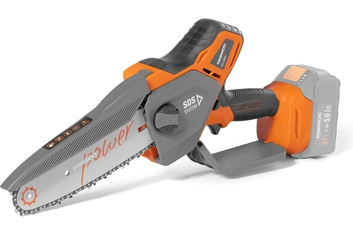 5 практичных сучкорезов для обрезки деревьев на участке