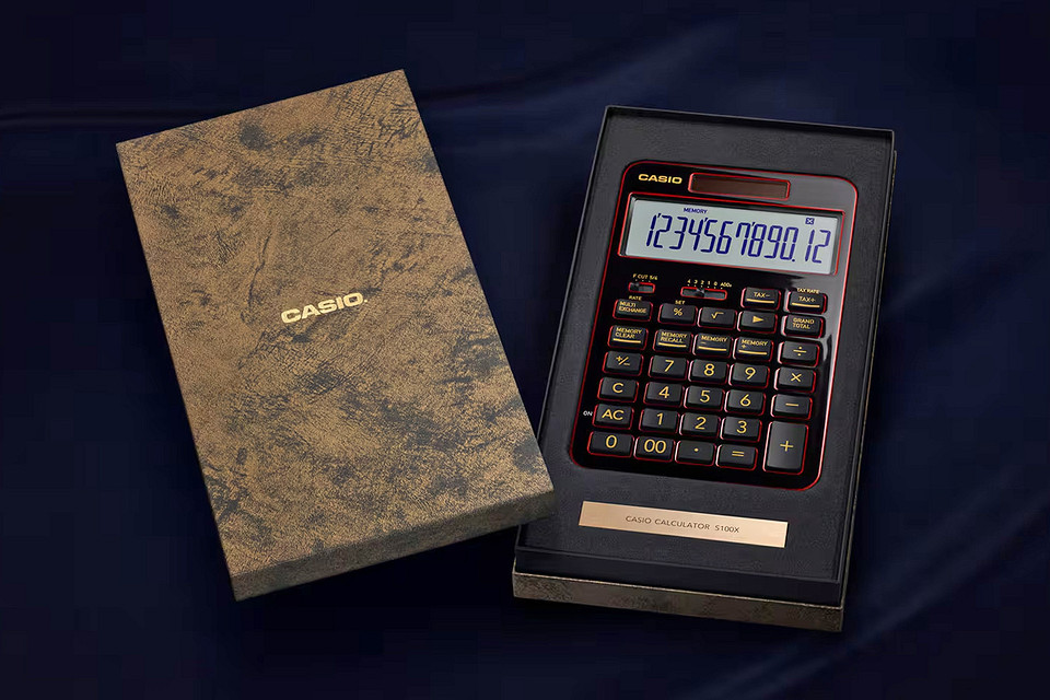 Самый дорогой калькулятор в мире? Casio превратила обычный калькулятор в предмет искусства