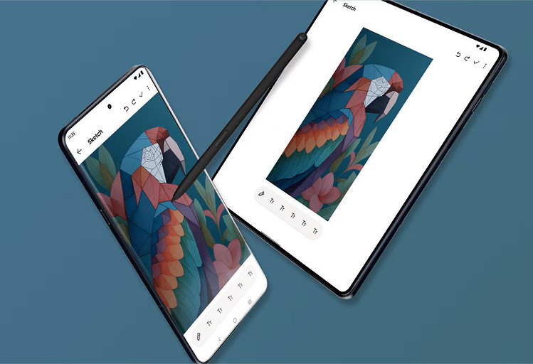 Эталон из мира складных смартфонов? Представлен очень дорогой Motorola Razr Fold