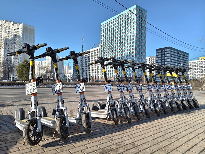 Обзор смартфона iQOO 15R: субфлагман для игр и не только