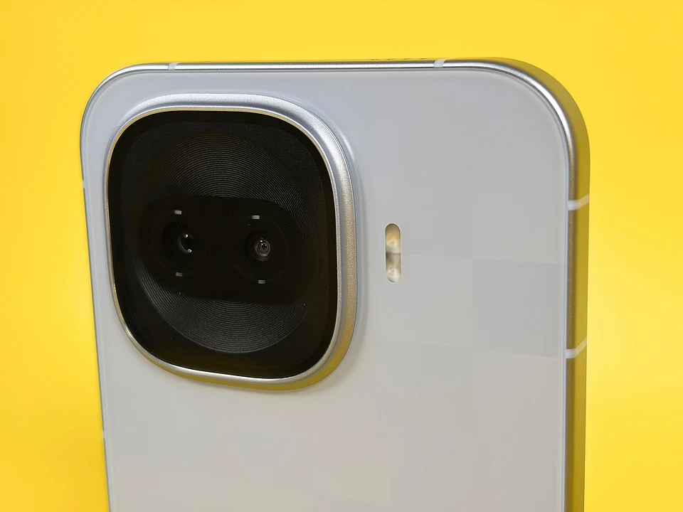 Обзор смартфона iQOO 15R: субфлагман для игр и не только