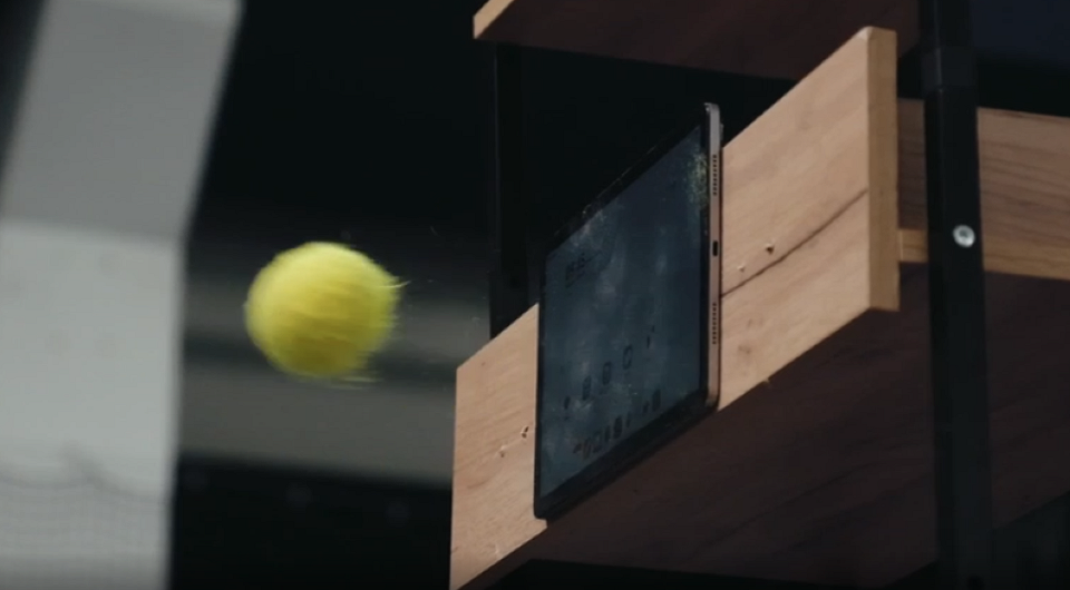 Планшет HONOR Pad X8b расстреляли из теннисной пушки