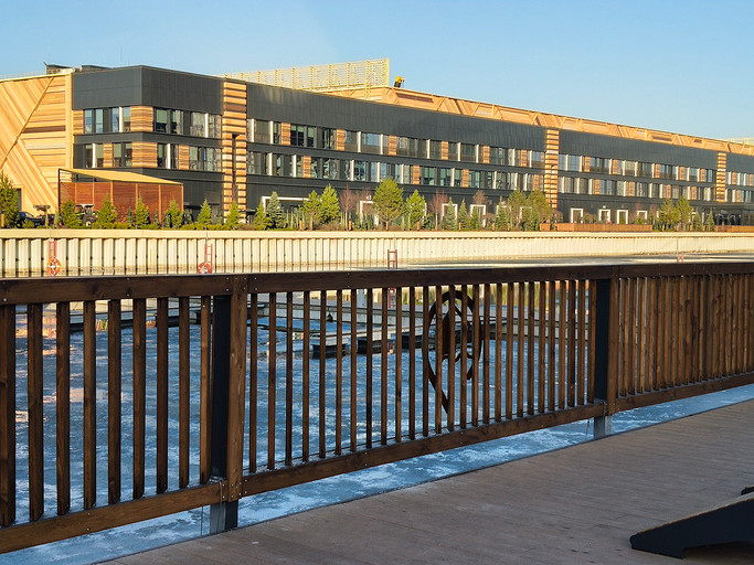 Обзор смартфона realme P4 Power с батареей 10 000 мАч. Кто больше?