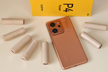 Обзор смартфона realme P4 Power с батареей 10 000 мАч. Кто больше?