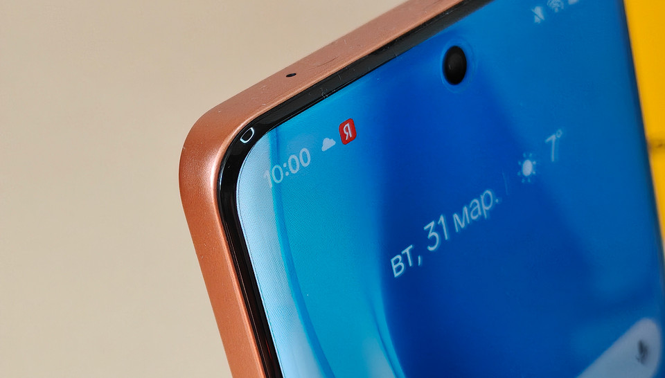 Обзор смартфона realme P4 Power с батареей 10 000 мАч. Кто больше?