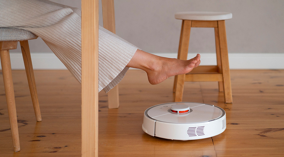 Роботы-пылесосы до 30 000 рублей: что взять за эти деньги