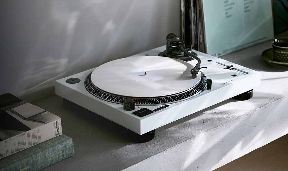 Как выбрать виниловый проигрыватель: правила и секреты